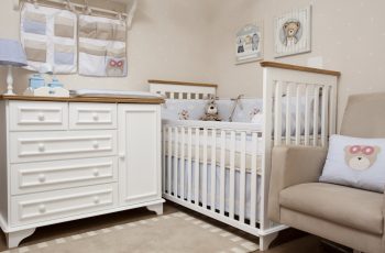 Quais são os móveis que não podem faltar no quarto de um bebê?